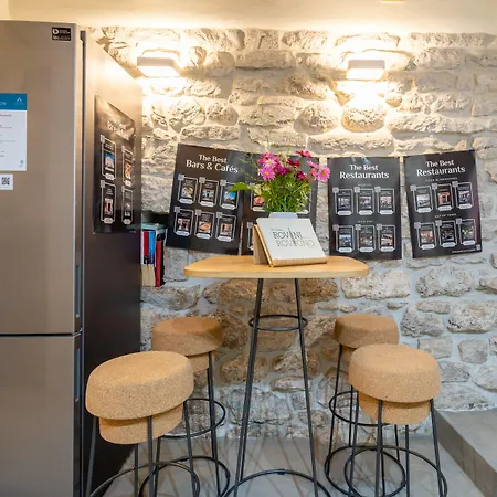 Casa Amando Eco Boutique House רוביני