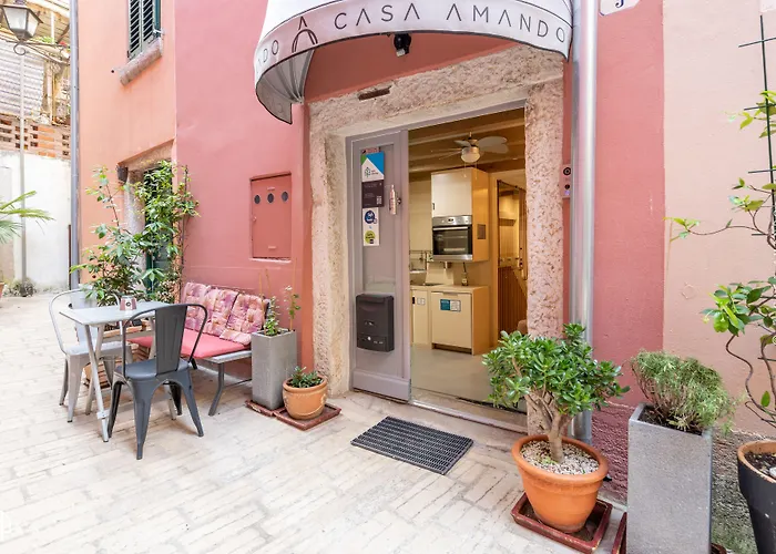 לינה וארוחת בוקר Casa Amando Eco Boutique House 3*